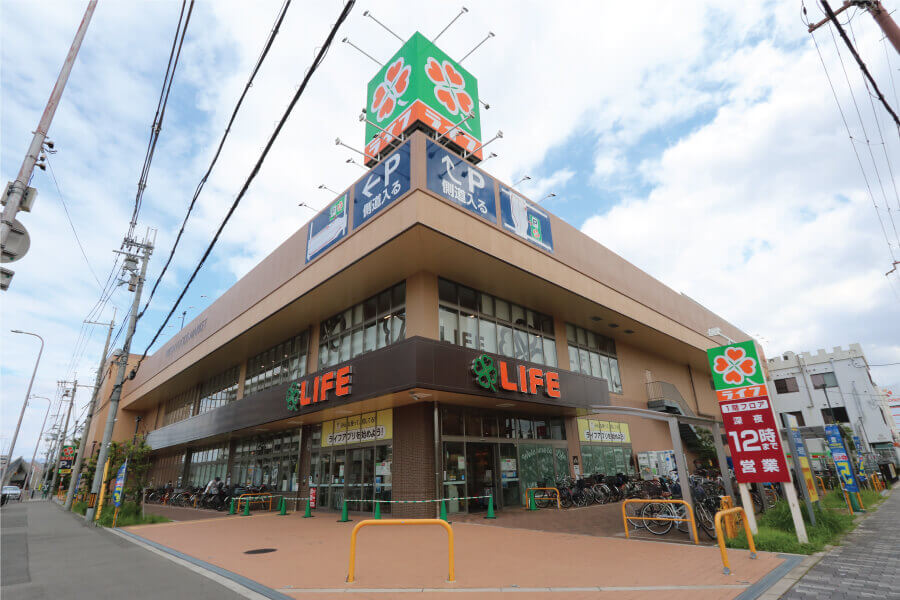 ライフ 西淡路店